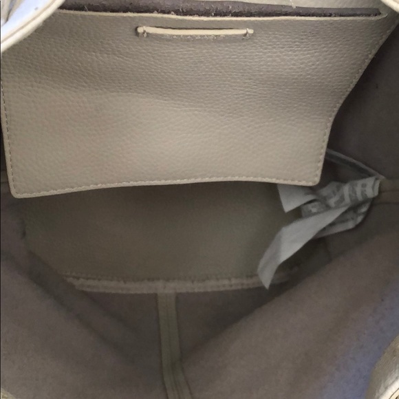 Zara Basic Backpack - Picture 6 of 8